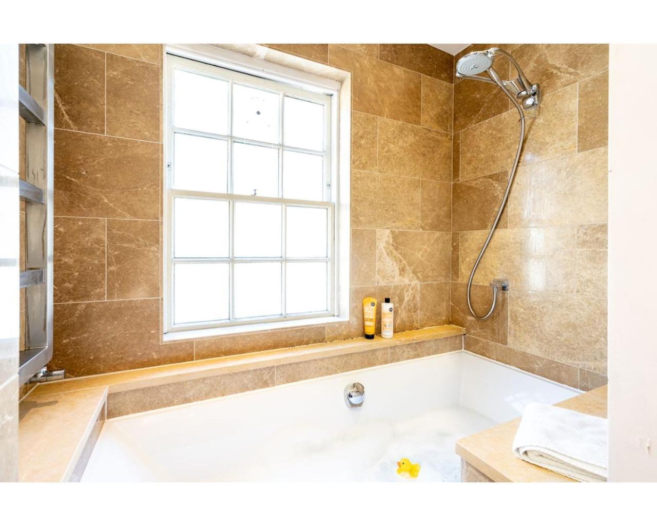 Murphys House - 3 Bed Luxury Central Townhouse Bath Ruang foto