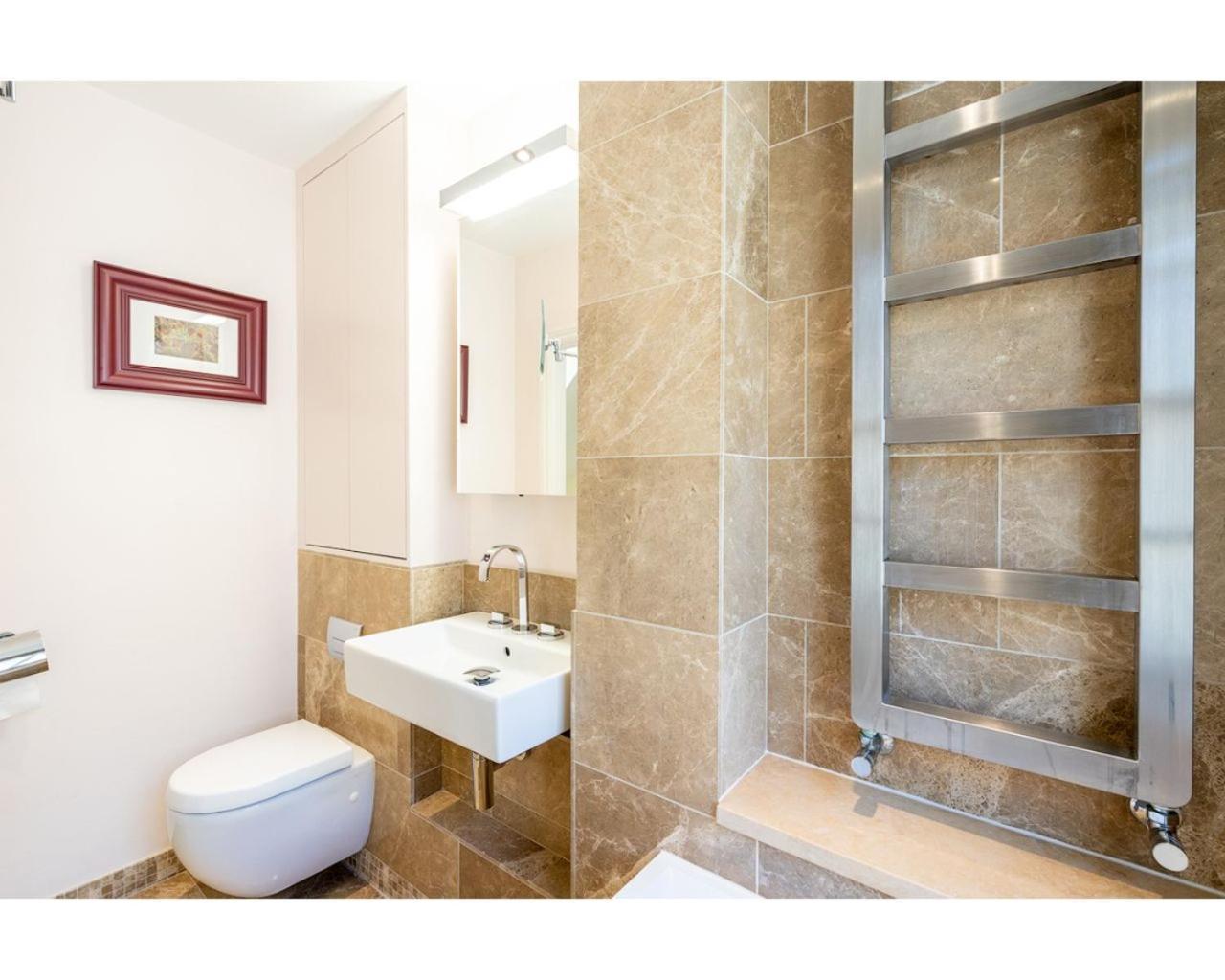 Murphys House - 3 Bed Luxury Central Townhouse Bath Ruang foto